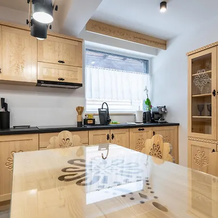 Czarny Baran Daire Zakopane